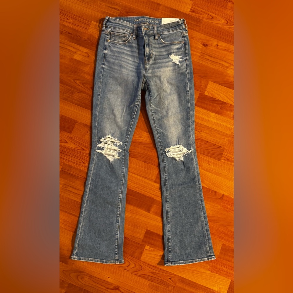 NWT. American Eagle Outfitters High-Rise Skinny Kick Jeans